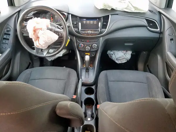 3GNCJLSB3LL198047 2020 CHEVROLET TRAX - Image 8