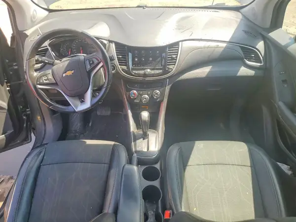 3GNCJLSB3LL214070 2020 CHEVROLET TRAX - Image 8