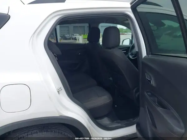 3GNCJLSB3LL216952 2020 CHEVROLET TRAX - Image 8