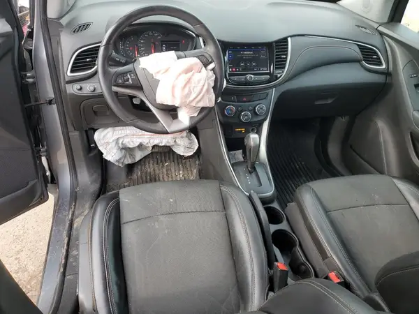 3GNCJLSB3LL219589 2020 CHEVROLET TRAX - Image 8