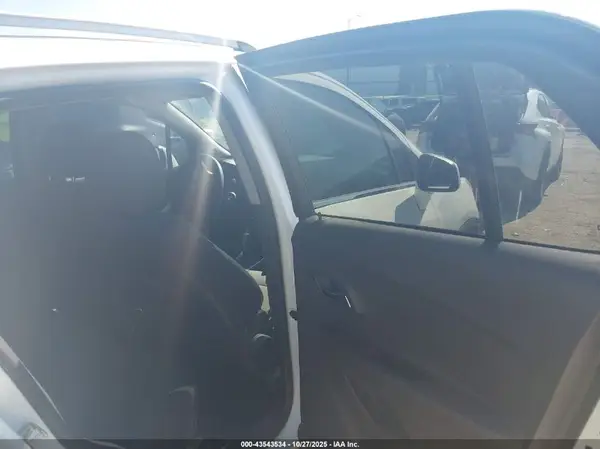 3GNCJLSB3LL223741 2020 CHEVROLET TRAX - Image 8