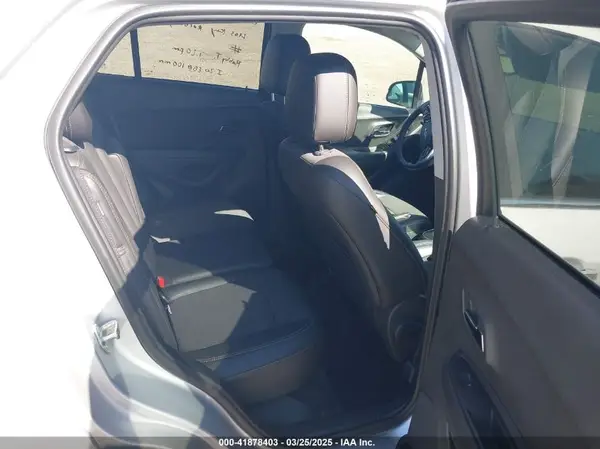 3GNCJLSB3LL256660 2020 CHEVROLET TRAX - Image 8