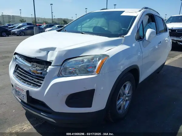 3GNCJLSB4GL158324 2016 CHEVROLET TRAX - Image 2