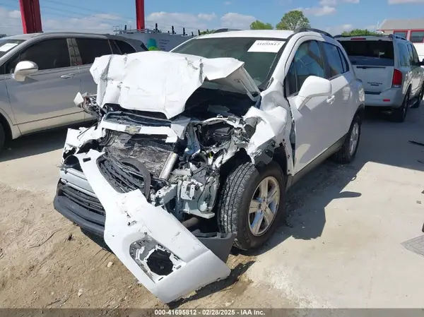 3GNCJLSB4GL161479 2016 CHEVROLET TRAX - Image 2