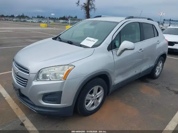 3GNCJLSB4GL247617 2016 CHEVROLET TRAX - Image 2