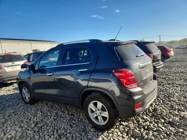 3GNCJLSB4HL189364 2017 CHEVROLET TRAX - Image 2