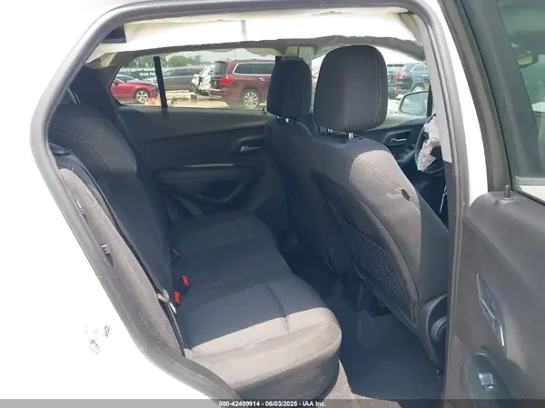 3GNCJLSB4HL206177 2017 CHEVROLET TRAX - Image 8