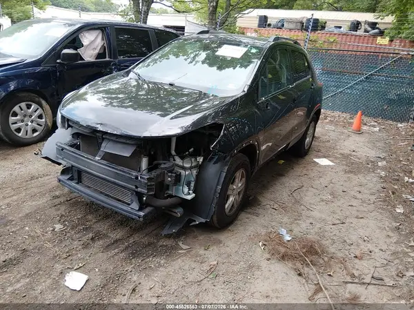 3GNCJLSB4HL218717 2017 CHEVROLET TRAX - Image 2
