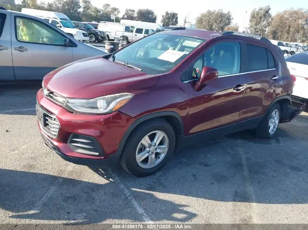 3GNCJLSB4HL230804 2017 CHEVROLET TRAX - Image 2
