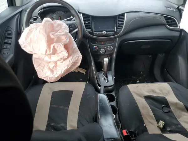 3GNCJLSB4HL235548 2017 CHEVROLET TRAX - Image 8