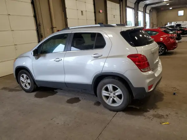 3GNCJLSB4HL251877 2017 CHEVROLET TRAX - Image 2