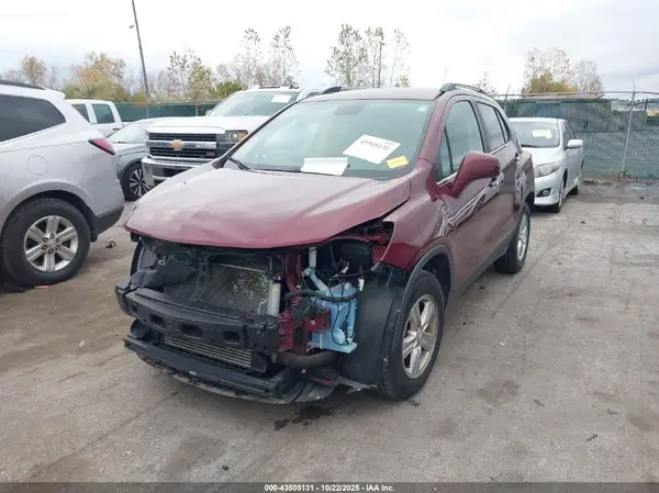3GNCJLSB4HL267268 2017 CHEVROLET TRAX - Image 2