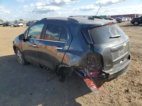 3GNCJLSB4HL268517 2017 CHEVROLET TRAX - Image 2