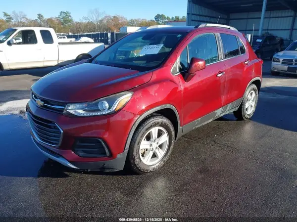 3GNCJLSB4HL270803 2017 CHEVROLET TRAX - Image 2