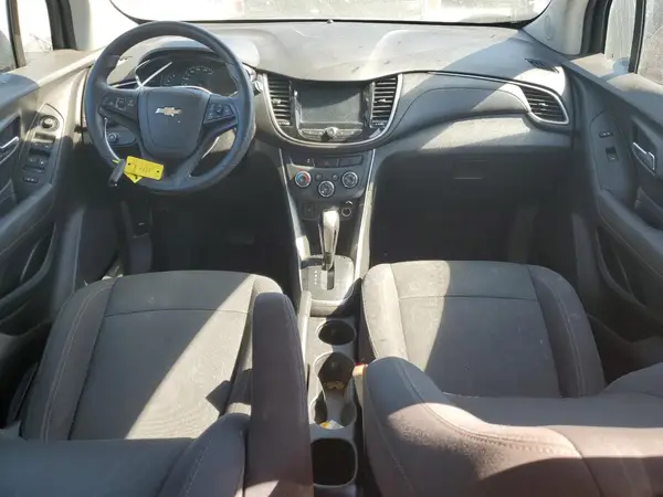 3GNCJLSB4HL273734 2017 CHEVROLET TRAX - Image 8
