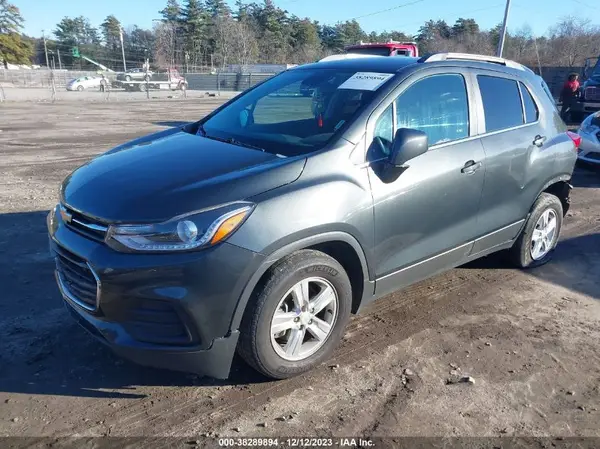 3GNCJLSB4HL288296 2017 CHEVROLET TRAX - Image 2