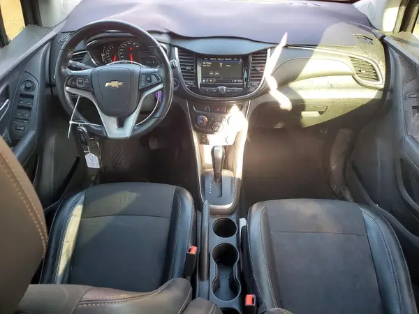 3GNCJLSB4JL156824 2018 CHEVROLET TRAX - Image 8