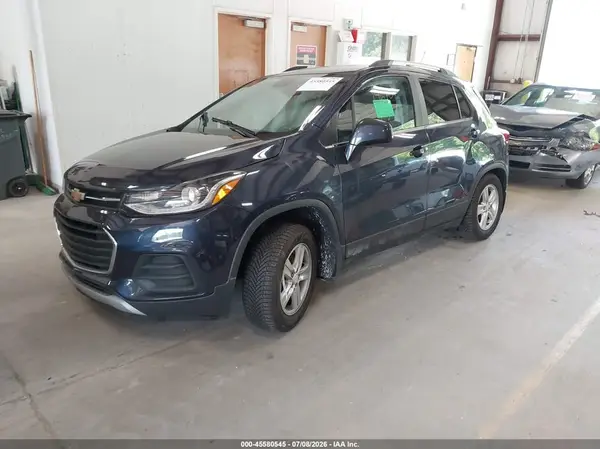 3GNCJLSB4JL159285 2018 CHEVROLET TRAX - Image 2