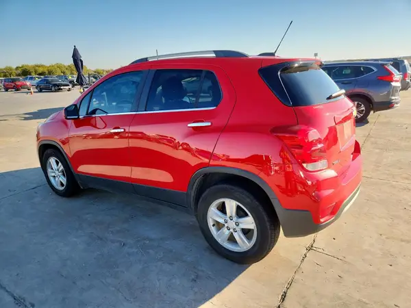 3GNCJLSB4JL167998 2018 CHEVROLET TRAX - Image 2