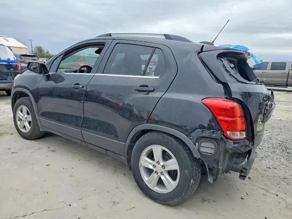 3GNCJLSB4JL169928 2018 CHEVROLET TRAX - Image 2