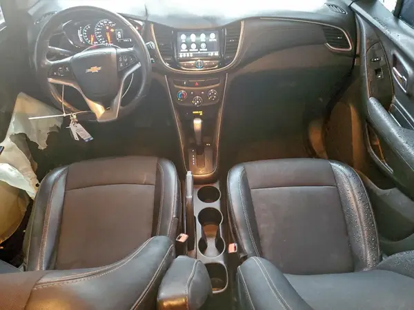 3GNCJLSB4JL228637 2018 CHEVROLET TRAX - Image 8