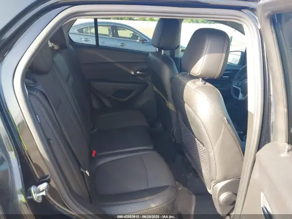 3GNCJLSB4JL247561 2018 CHEVROLET TRAX - Image 8