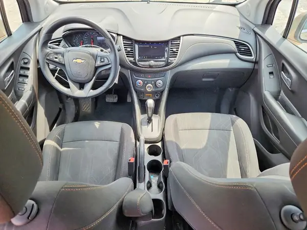3GNCJLSB4JL251383 2018 CHEVROLET TRAX - Image 8