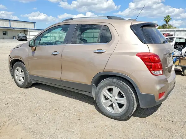 3GNCJLSB4JL256065 2018 CHEVROLET TRAX - Image 2