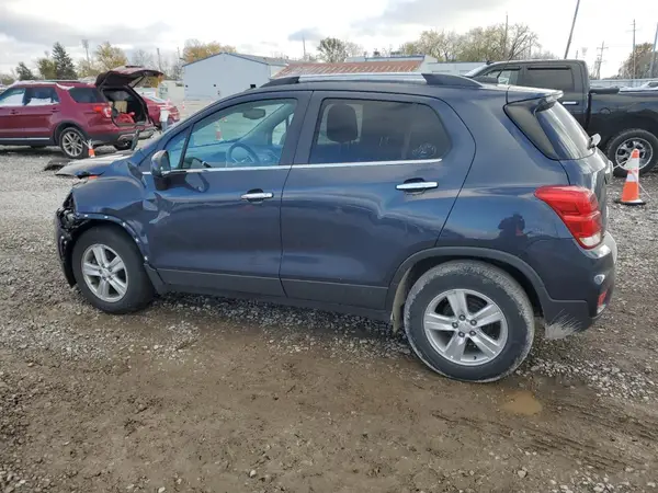 3GNCJLSB4JL261301 2018 CHEVROLET TRAX - Image 2