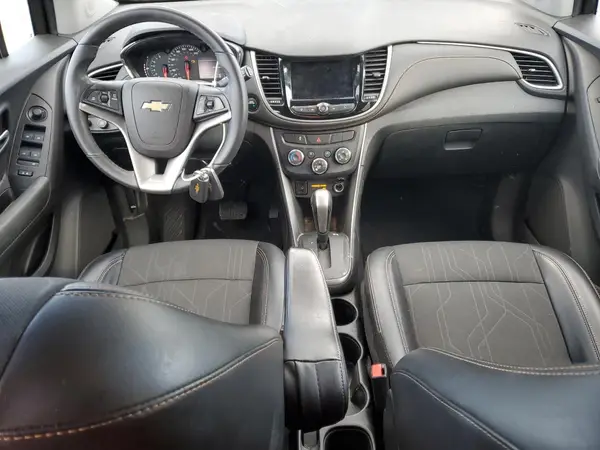 3GNCJLSB4JL261301 2018 CHEVROLET TRAX - Image 8