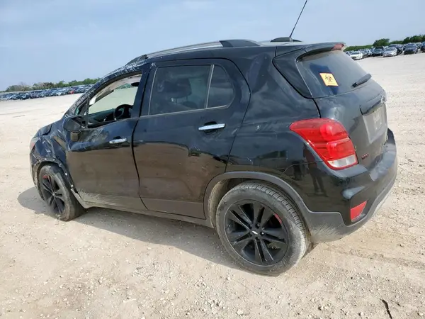 3GNCJLSB4JL266451 2018 CHEVROLET TRAX - Image 2