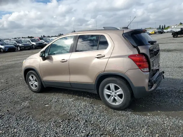 3GNCJLSB4JL329399 2018 CHEVROLET TRAX - Image 2