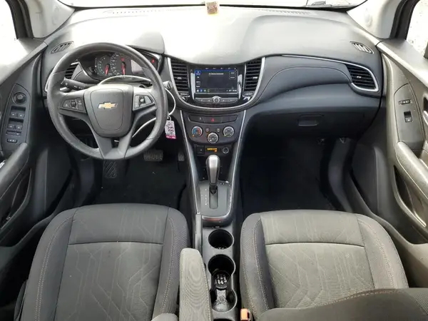 3GNCJLSB4JL329399 2018 CHEVROLET TRAX - Image 8