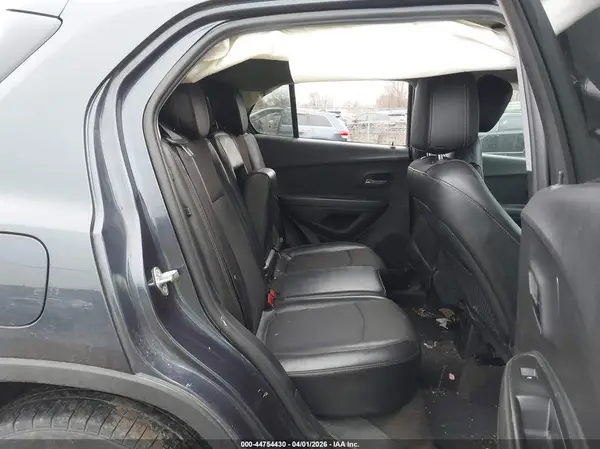 3GNCJLSB4JL333730 2018 CHEVROLET TRAX - Image 8