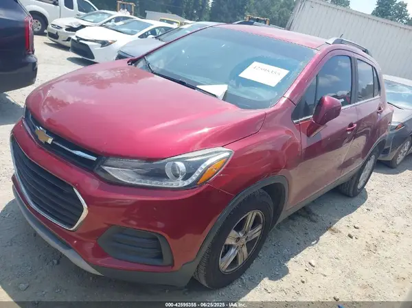 3GNCJLSB4JL333906 2018 CHEVROLET TRAX - Image 2