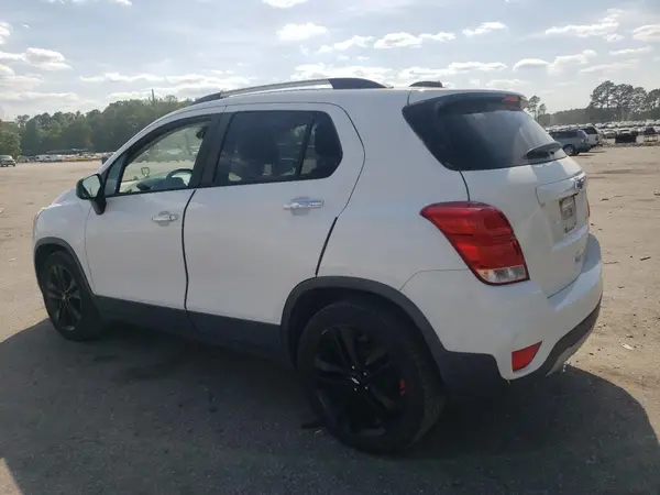 3GNCJLSB4JL351306 2018 CHEVROLET TRAX - Image 2
