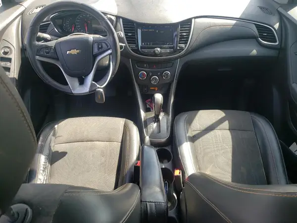 3GNCJLSB4JL351306 2018 CHEVROLET TRAX - Image 8