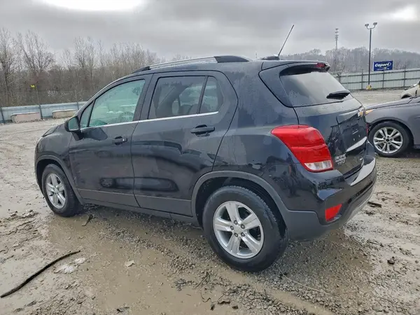 3GNCJLSB4JL352729 2018 CHEVROLET TRAX - Image 2