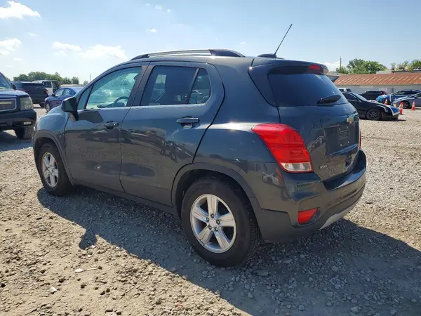 3GNCJLSB4JL372852 2018 CHEVROLET TRAX - Image 2