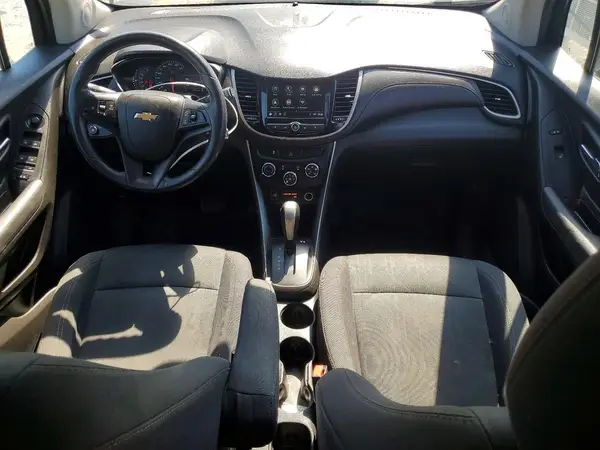3GNCJLSB4JL372852 2018 CHEVROLET TRAX - Image 8