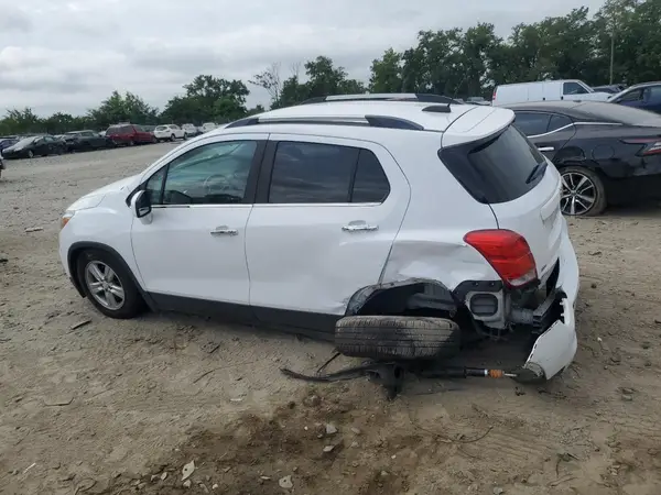 3GNCJLSB4JL374410 2018 CHEVROLET TRAX - Image 2