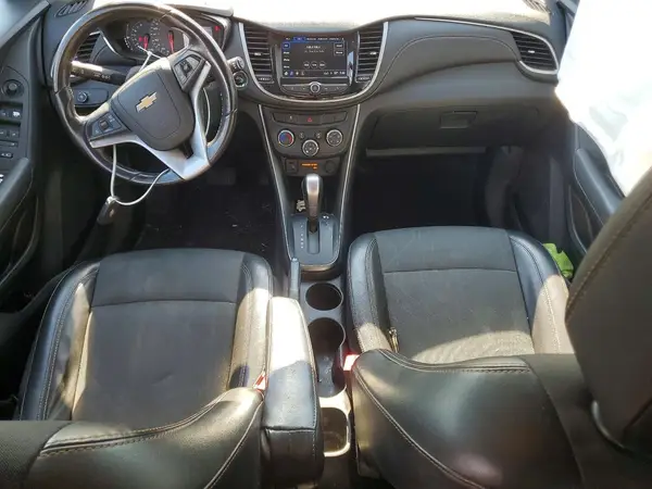 3GNCJLSB4JL380255 2018 CHEVROLET TRAX - Image 8