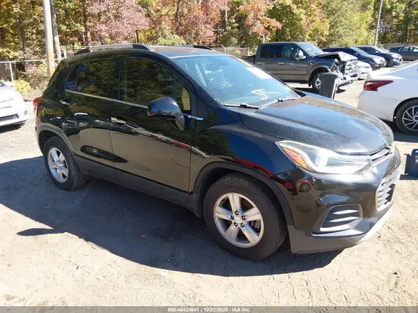 3GNCJLSB4JL414971 2018 CHEVROLET TRAX - Image 1