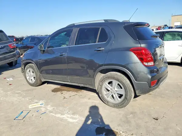 3GNCJLSB4KL129530 2019 CHEVROLET TRAX - Image 2