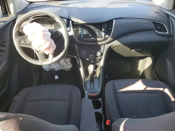 3GNCJLSB4KL129530 2019 CHEVROLET TRAX - Image 8