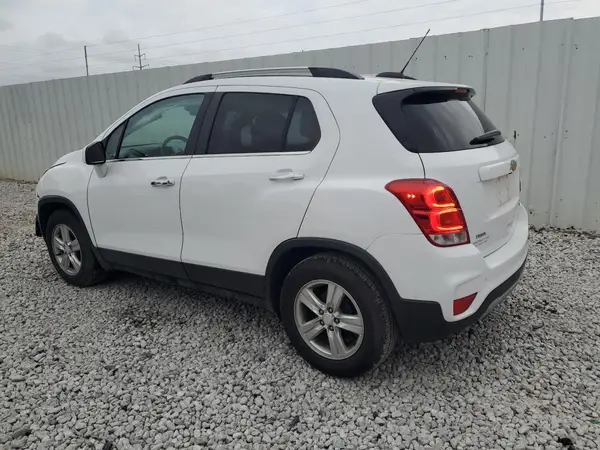 3GNCJLSB4KL135506 2019 CHEVROLET TRAX - Image 2