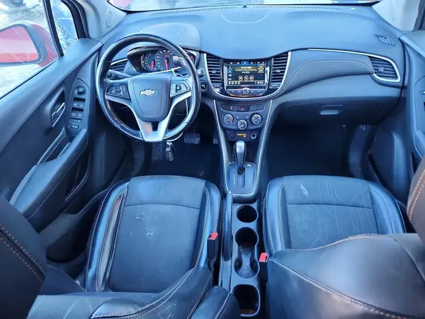 3GNCJLSB4KL205845 2019 CHEVROLET TRAX - Image 8