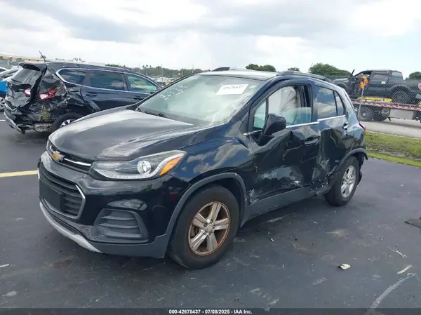 3GNCJLSB4KL226436 2019 CHEVROLET TRAX - Image 2