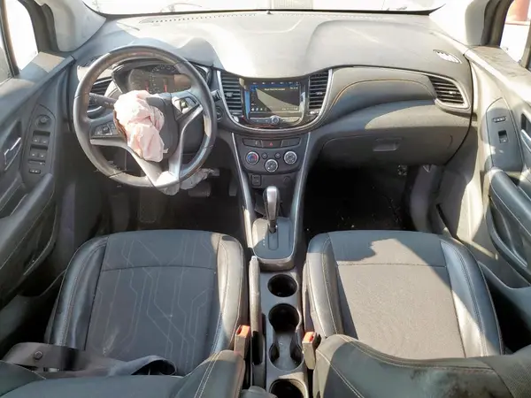 3GNCJLSB4KL229935 2019 CHEVROLET TRAX - Image 8