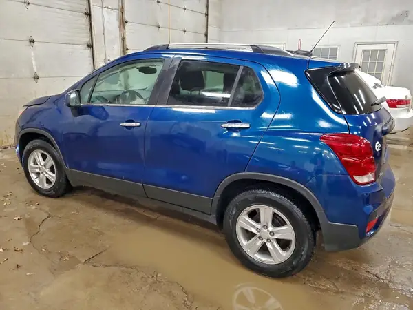 3GNCJLSB4KL243639 2019 CHEVROLET TRAX - Image 2